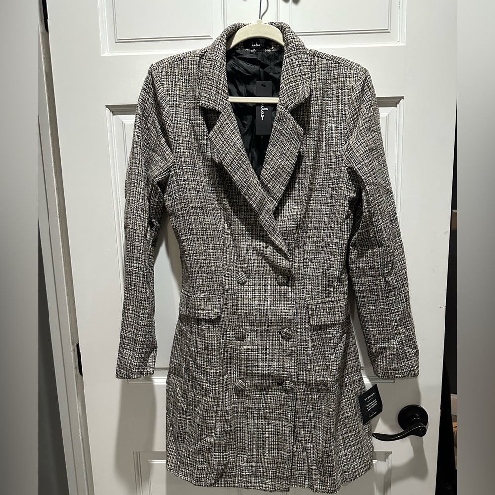 NWT - Deluxe Desire Grey Tweed Long Sleeve Blazer Mini Dress
Lulus